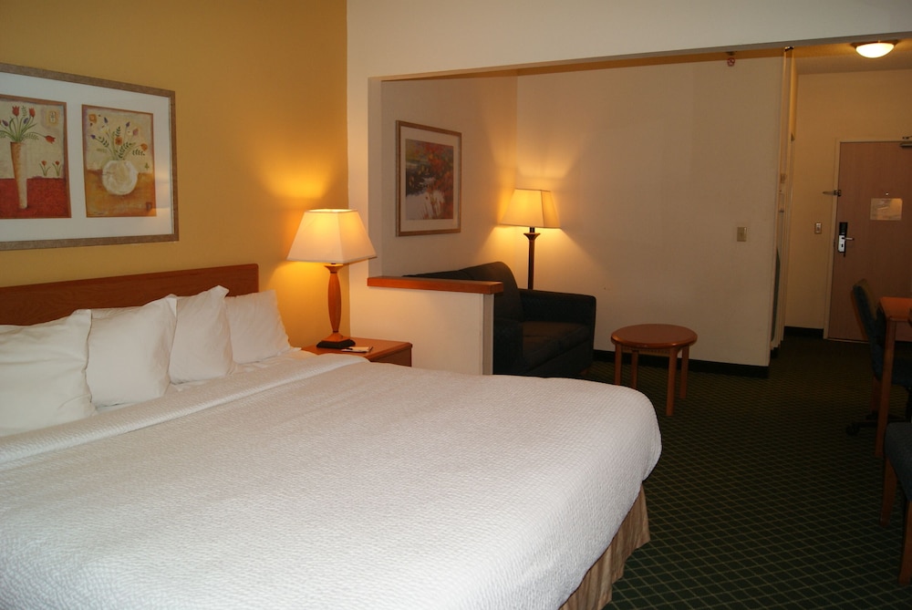 Baymont by Wyndham Coon Rapids - photo 8