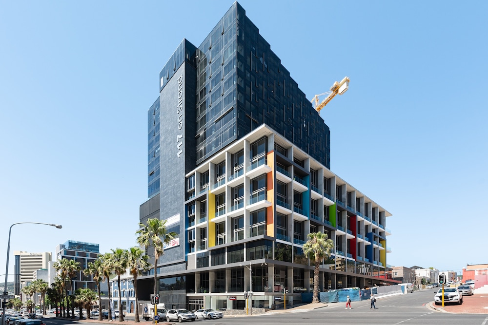 117 On Strand 1309 in Cape Town, South Africa