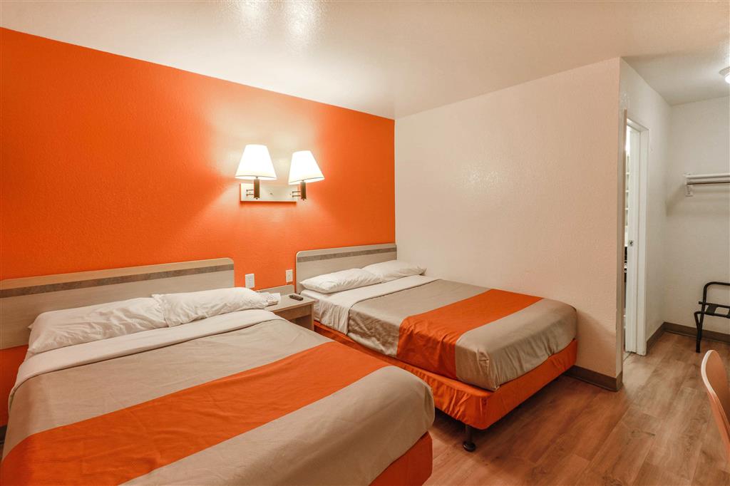 Motel 6 Huntsville TX - photo 10