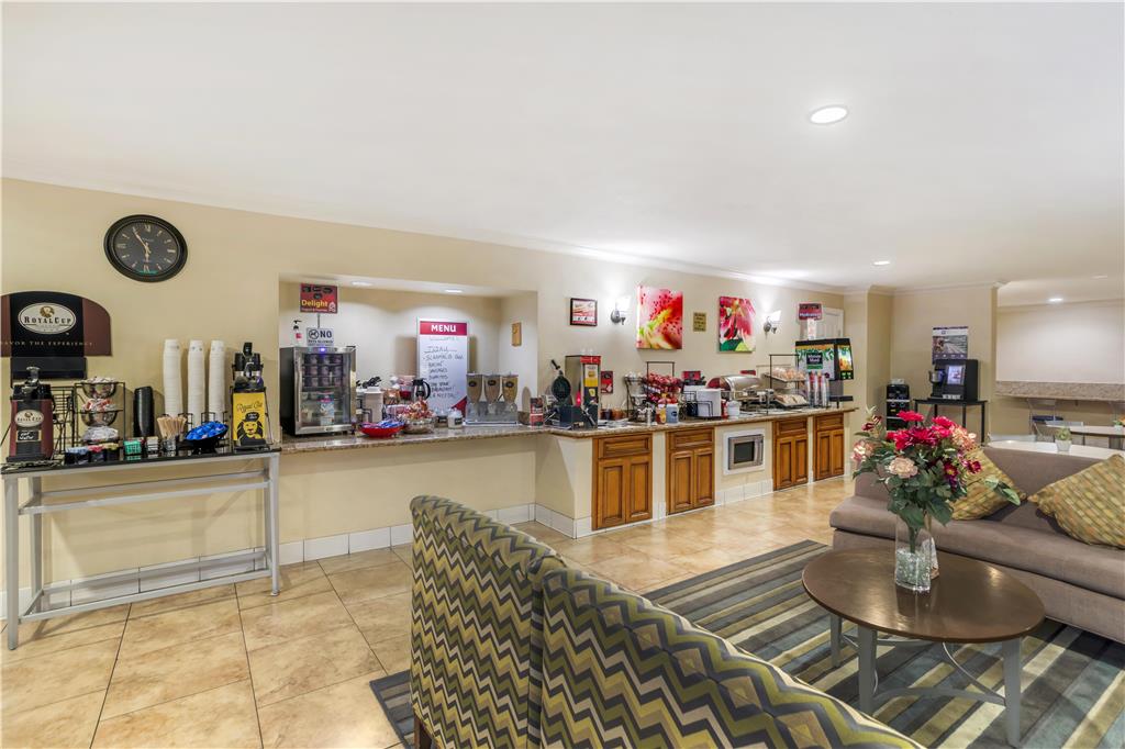 Best Western Plus Pleasanton Inn - photo 10