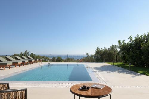 Olvios Villas with 35m2 Pool & Seaviews by Thinkvilla — 4-Star Luxury Hotel in Irakleion, Greece