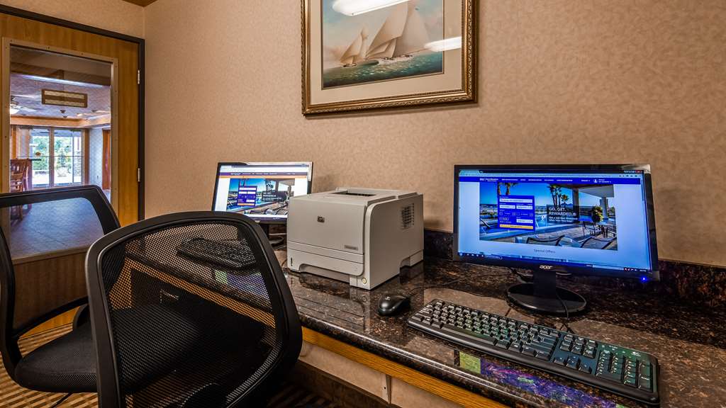 Best Western Plus Landmark Inn - photo 46