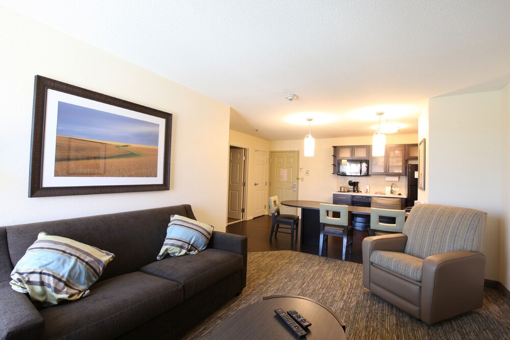 Candlewood Suites St Joseph - photo 6