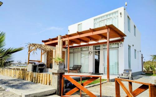 Playa ChinchaHouse Agradable casa de playa en Chinchaycamac — 4-Star Luxury Hotel in Chincha Baja, Peru