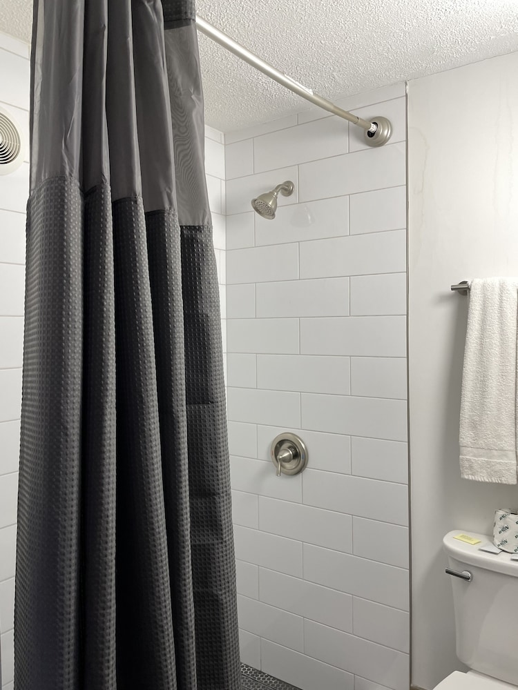 Stone Creek Inn - photo 9