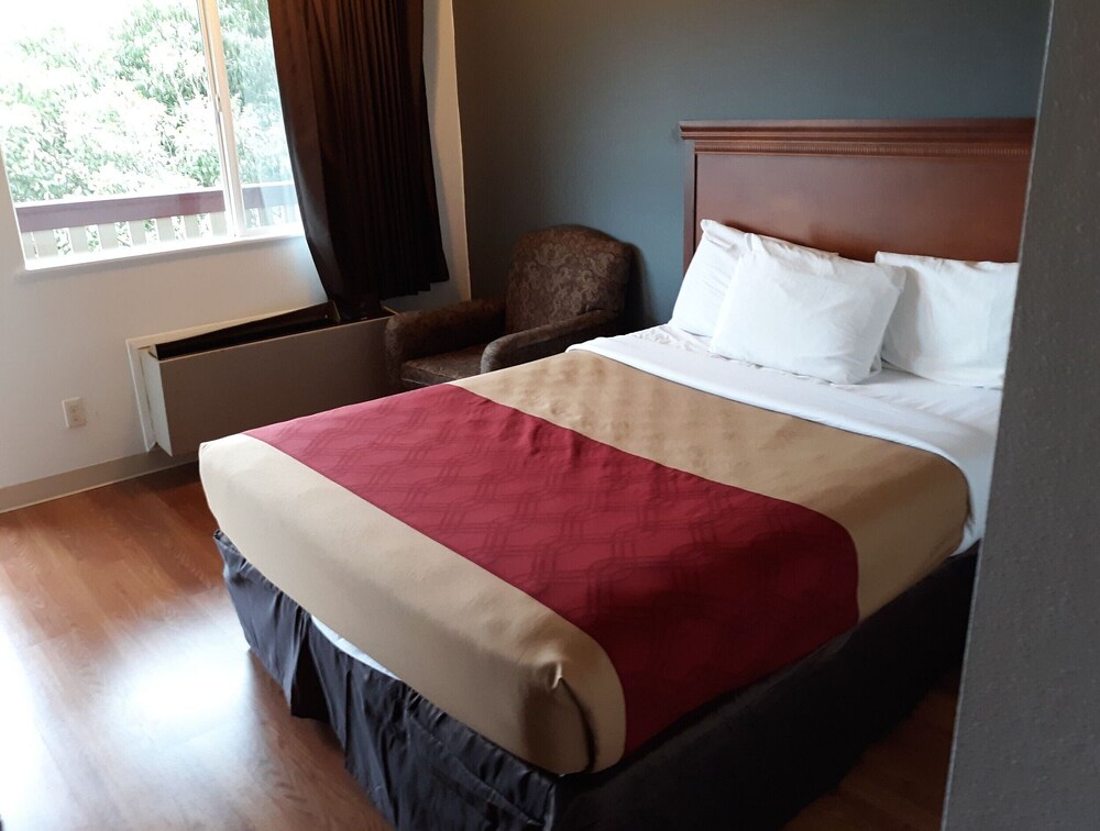 Travelodge by Wyndham Chehalis - photo 8