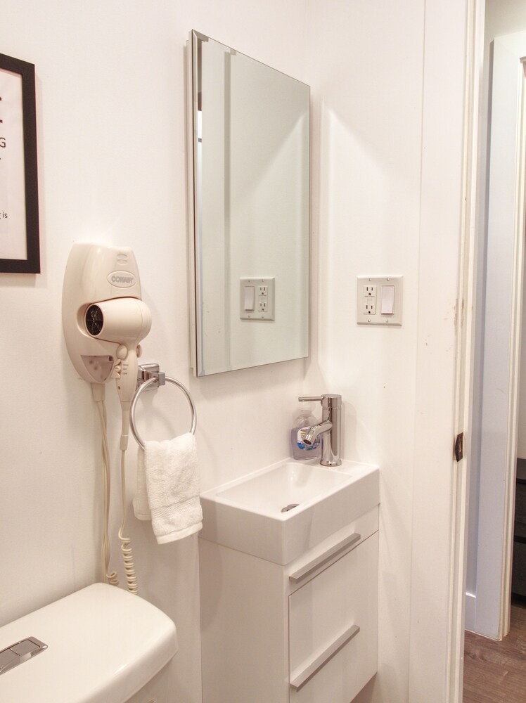 Vermont Suites - photo 24