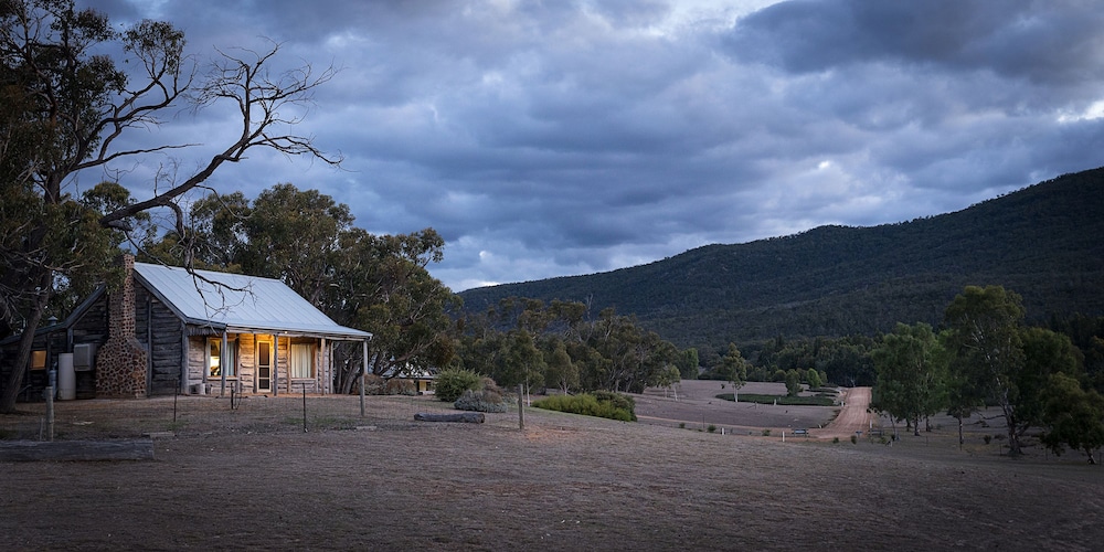 Grampians Pioneer Cottages in Stawell, Australia