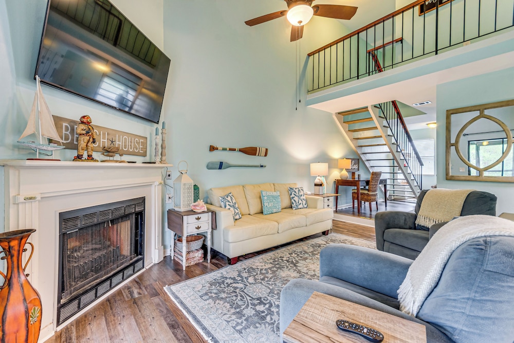 7 Mi to The Wharf: Gem w Beach Access — 4-Star Luxury Hotel in Orange Beach, United States