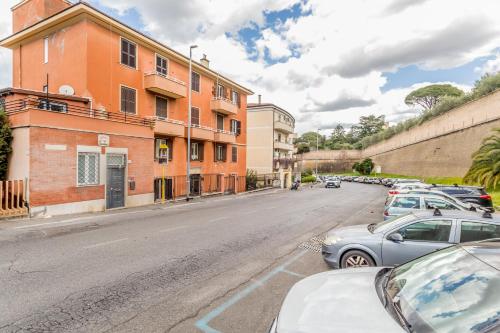 Vatican House Intero Appartamento — 4-Star Luxury Hotel in Rome, Italy