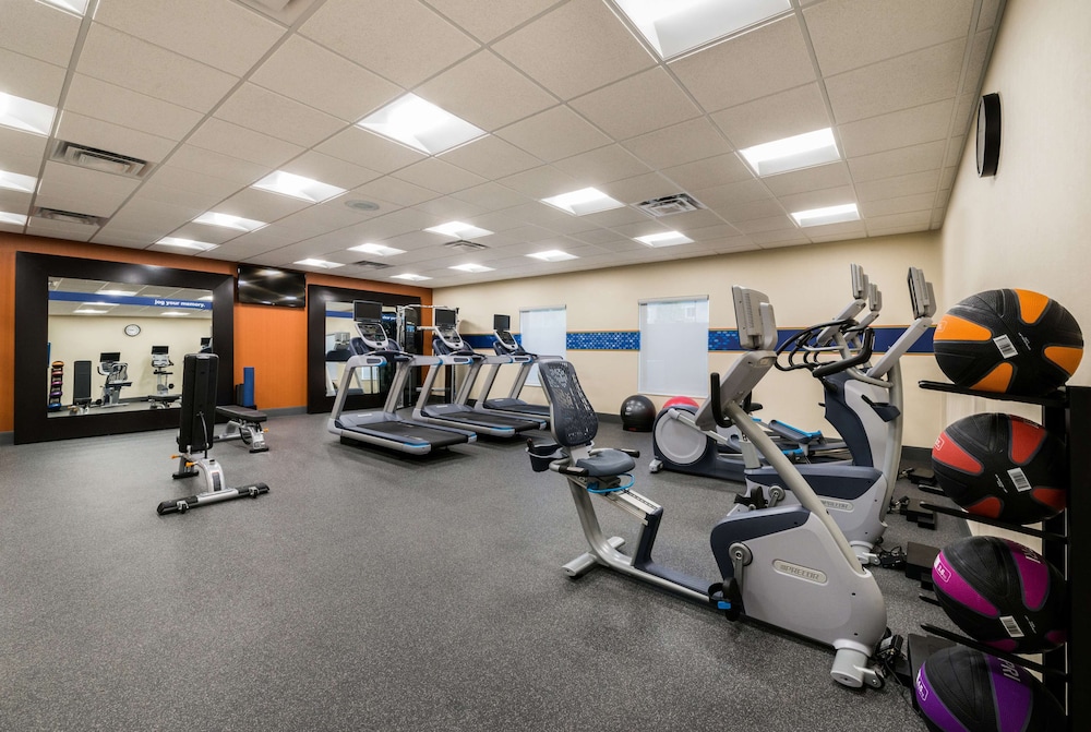 Hampton Inn & Suites Wixom - photo 41