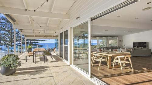 The Pines on Killcare Beach — 4-Star Luxury Hotel in Booker Bay, Australia