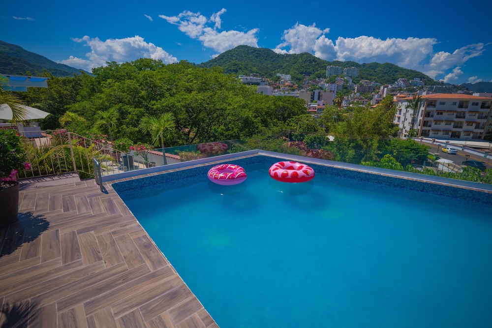 Rooftop pool