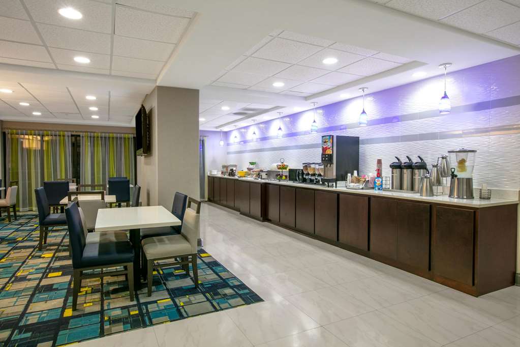 La Quinta Inn & Suites by Wyndham Horn Lake Southaven Area - photo 26