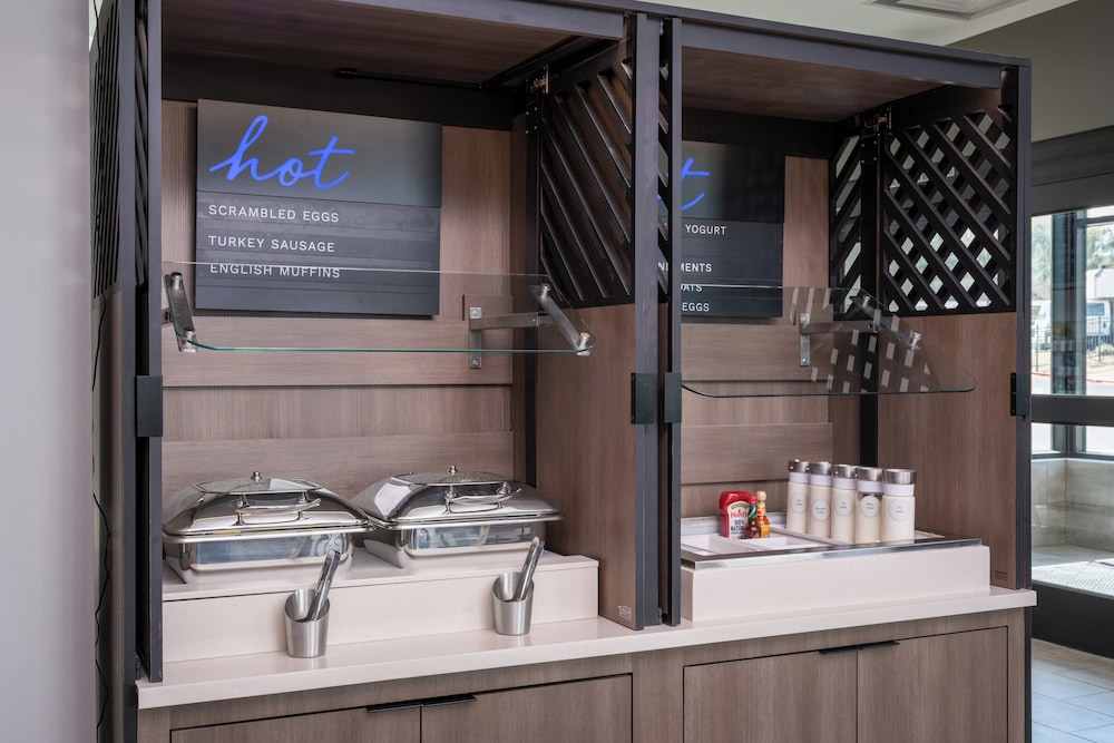 Atwell Suites Henderson at the Pass by IHG - photo 24