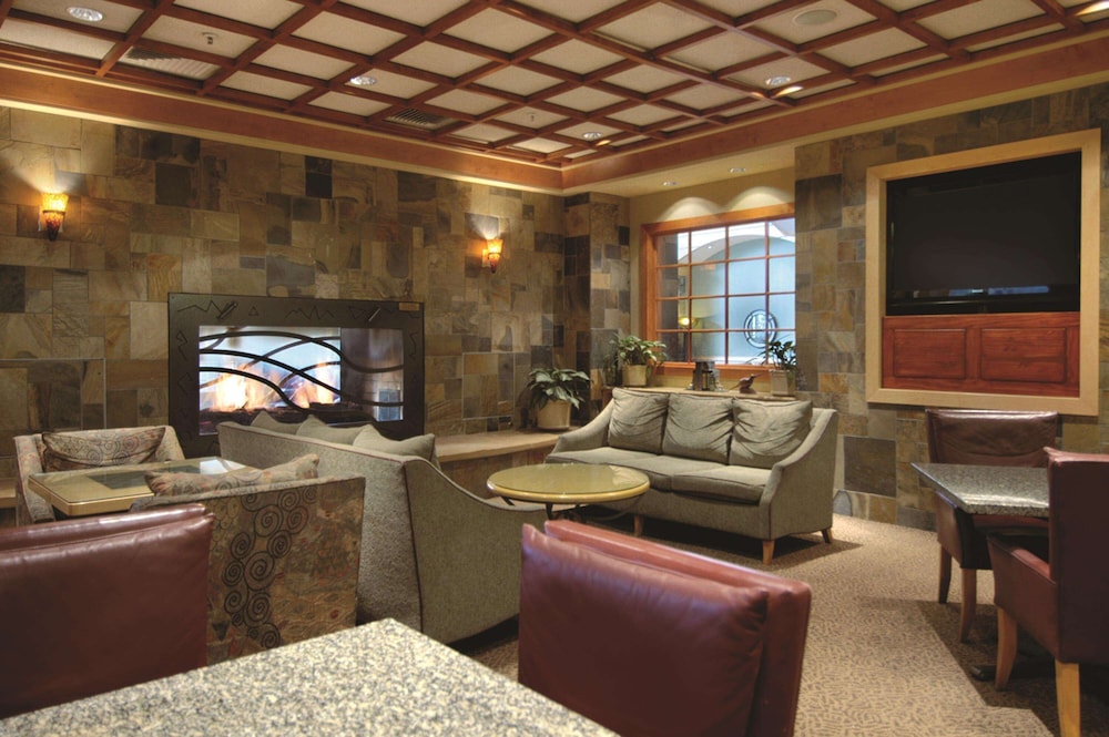 DoubleTree by Hilton Denver Central Park - photo 20