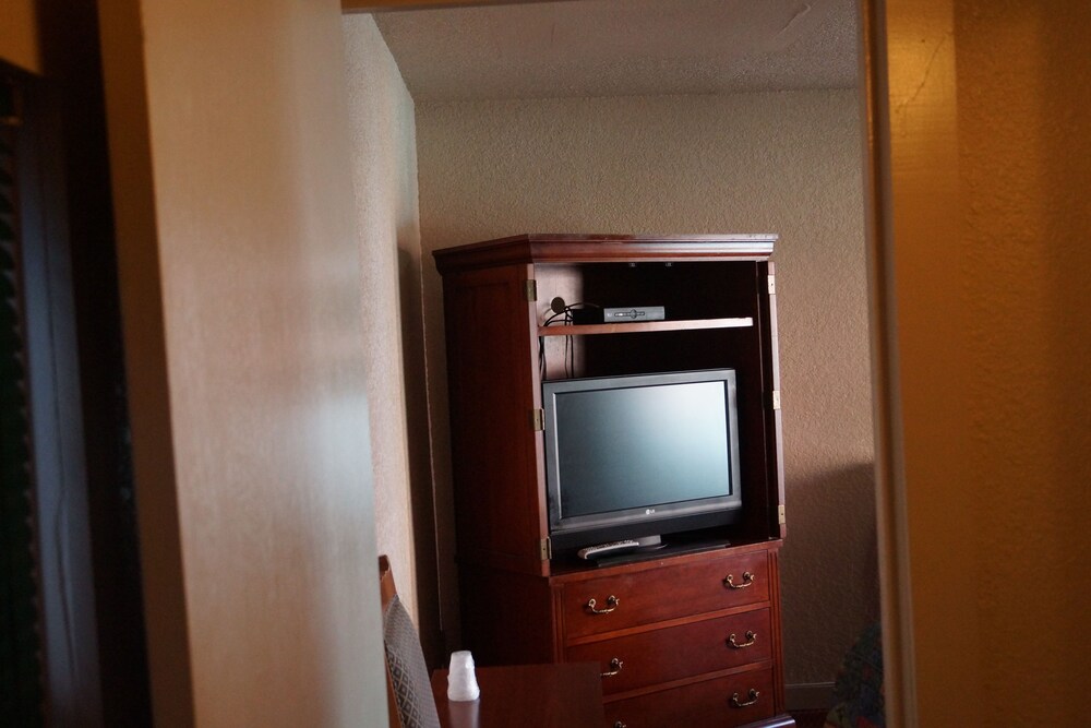 White Mountain Motel - photo 58
