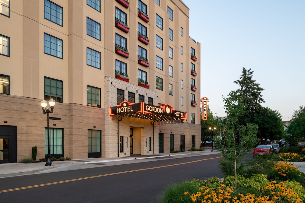 The Gordon Hotel - photo 21
