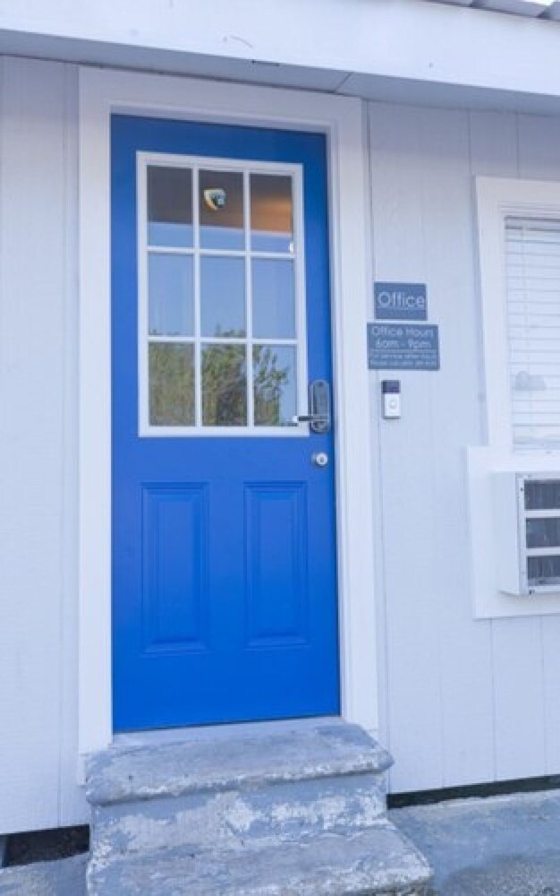 Sands Inn Winnie - photo 2