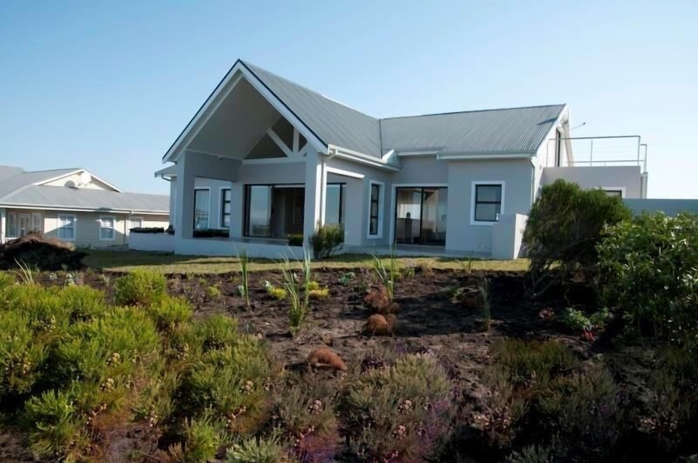 11 Barquentine — 4-Star Luxury Hotel in Knysna, South Africa