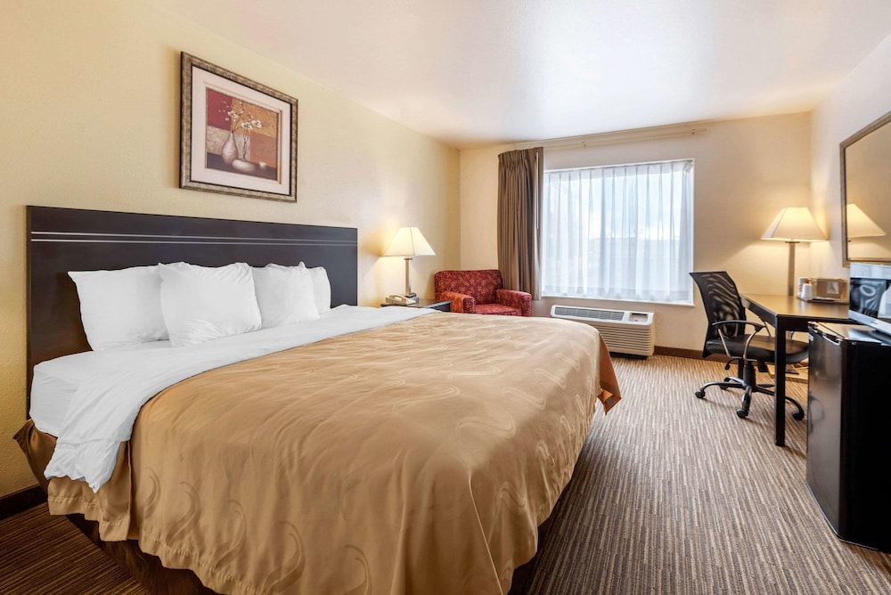 Quality Inn & Suites Limon - photo 10