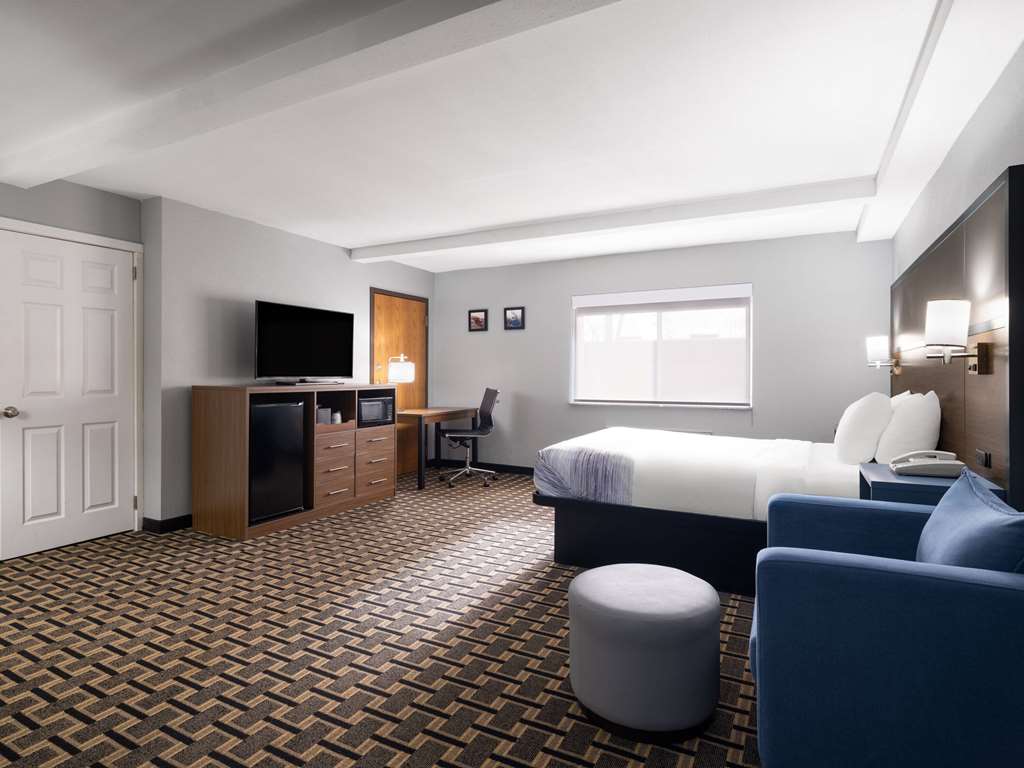 AmericInn by Wyndham Woodstock IL - featured photo