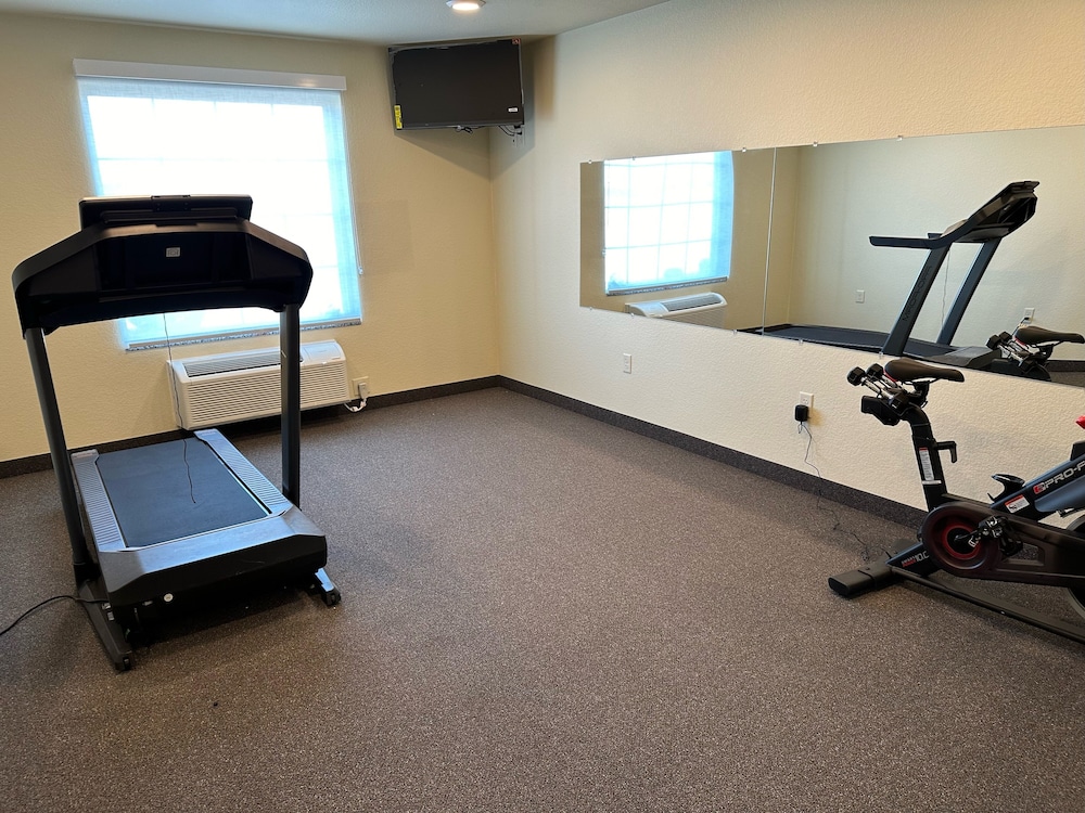 Iron Creek Inn & Suites - photo 9