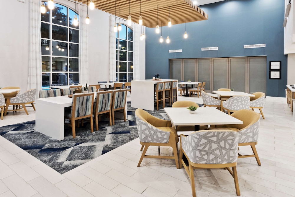 Hampton Inn & Suites Phenix City Columbus Area - photo 23