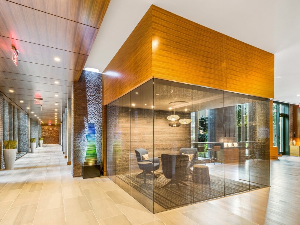 Global Luxury Suites at Reston Town Center - photo 17