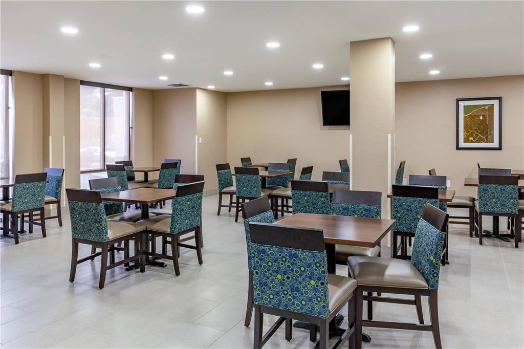 Quality Inn & Suites Spring Lake Fayetteville near Fort Bragg - photo 40