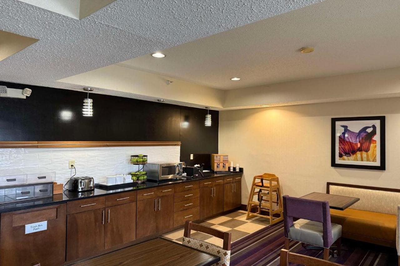 Hampton Inn Decatur Forsyth - photo 5