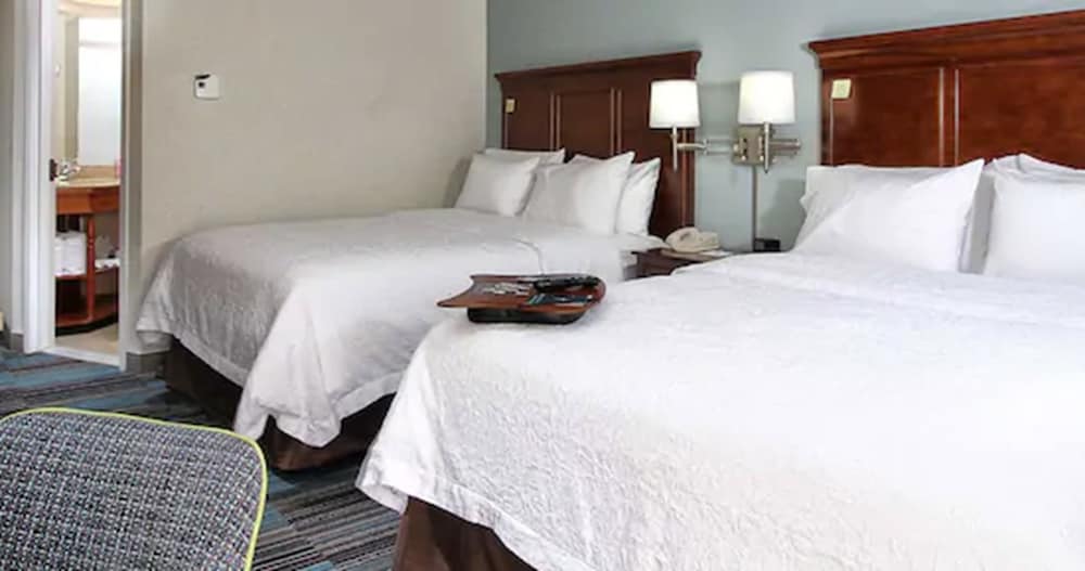 Hampton Inn Tucson Airport - photo 8