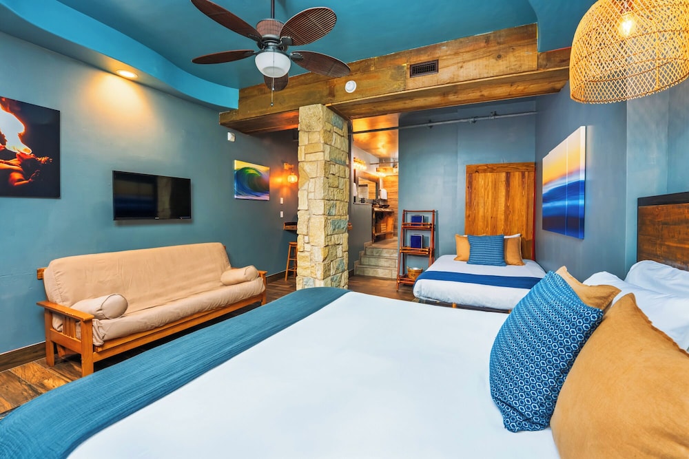 Nomads Hotel Near San Clemente Pier - photo 35