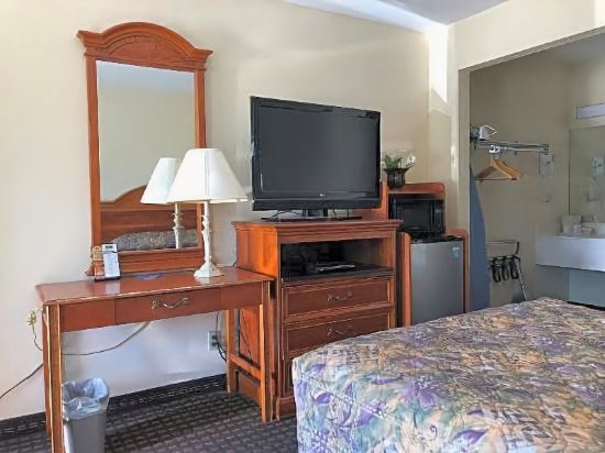 Airport Inn Motel Richmond - photo 10