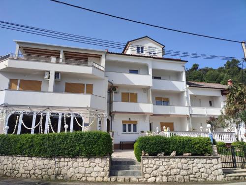 Sandra — 4-Star Luxury Hotel in Rab, Croatia