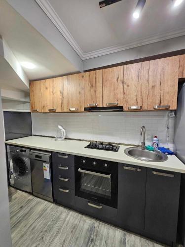 MaRKoS Sololaki Flat
