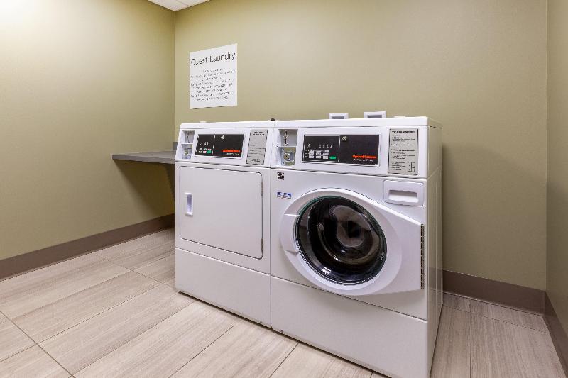 Holiday Inn Express & Suites Brunswick Harpers Ferry Area by IHG - photo 12
