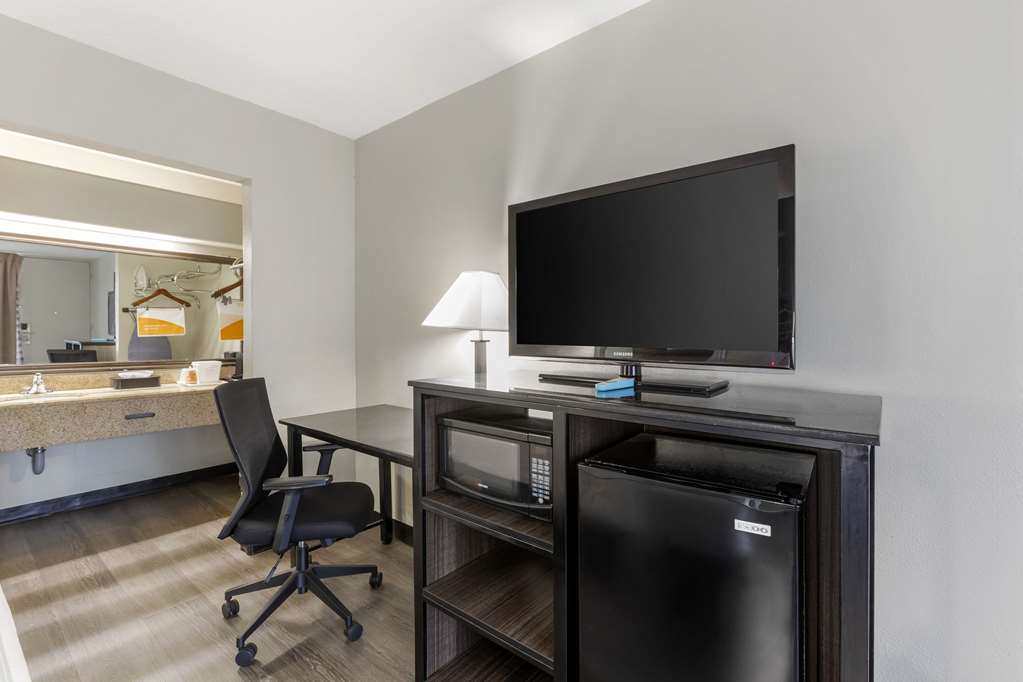 Quality Inn & Suites Santee I 95 - photo 40