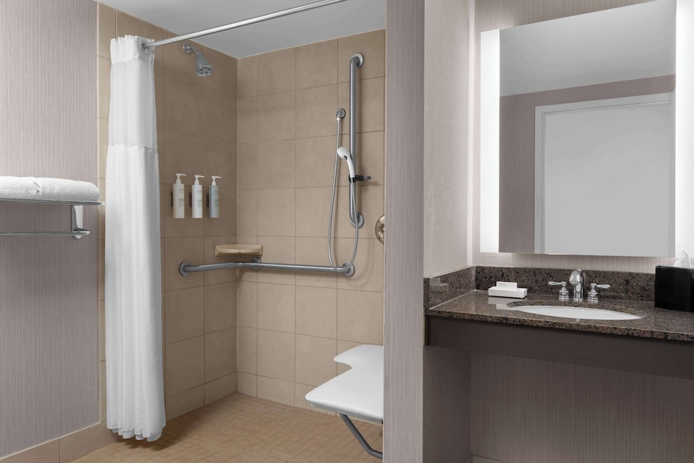Hilton Garden Inn Bethesda Downtown - photo 31