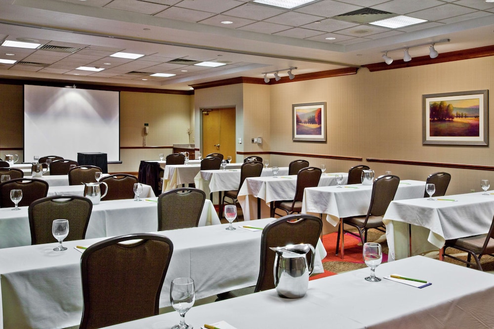 Hilton Garden Inn Oklahoma City Airport - photo 32