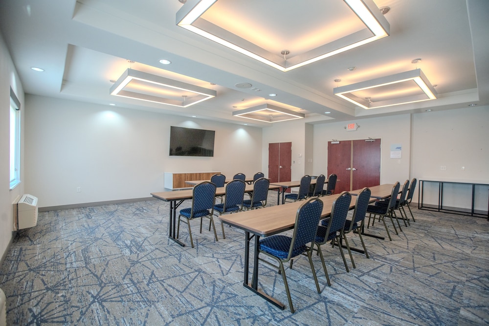 Holiday Inn Express Cleveland by IHG - photo 63