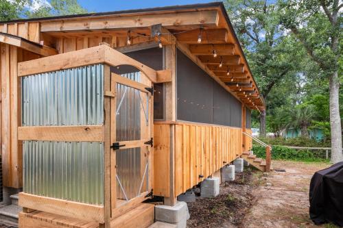 Mountains to Sea by Oak Island Accommodations - photo 19