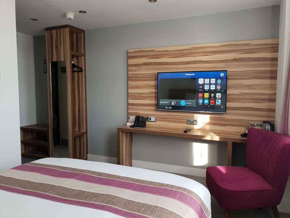 Escape Hotel — hotel in Barrow In Furness