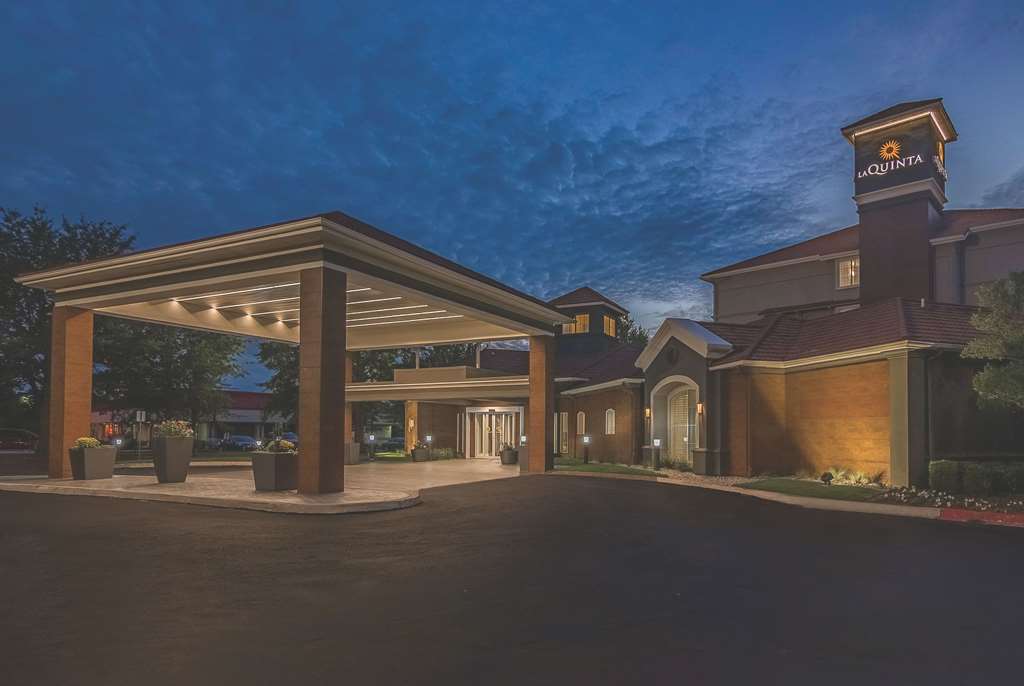 La Quinta Inn & Suites by Wyndham Oklahoma City Norman - photo 8