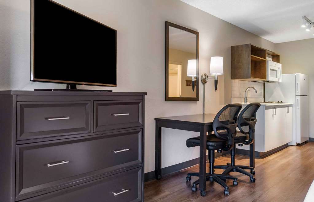 Extended Stay America Premier Suites Seattle Bellevue Downtown - photo 22