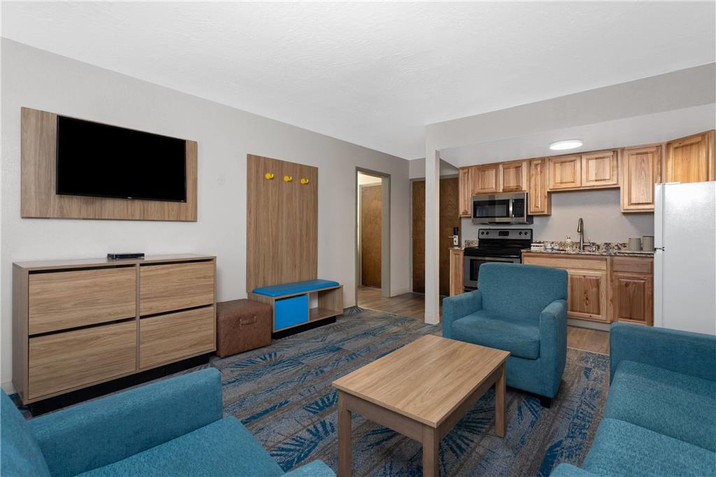 Days Inn and Suites by Wyndham Downtown Missoula University - photo 32
