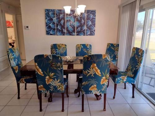 House of Blues 3 Bedrooms GameRoom — 4-Star Luxury Hotel in Orlando, United States