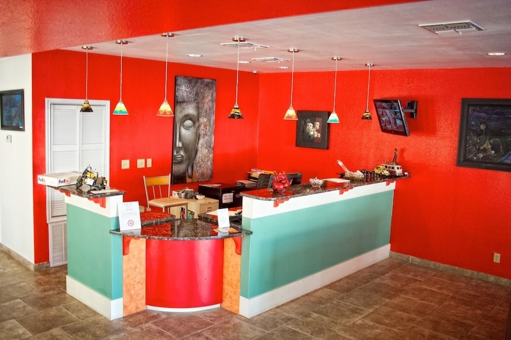 Whispering Palms Inn - photo 28