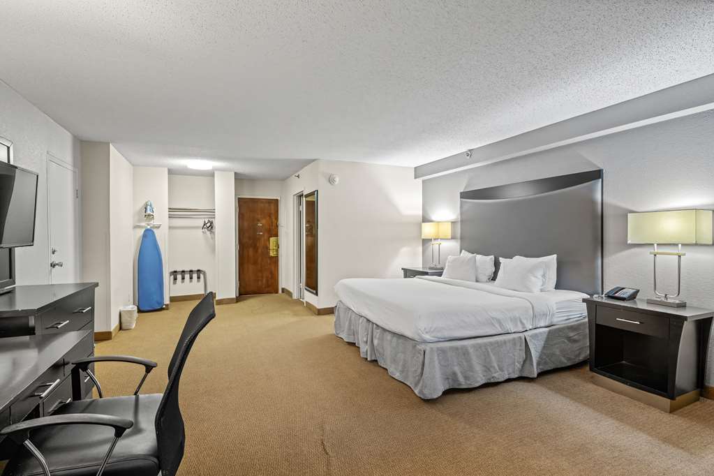 Red Lion Hotel Charlotte - photo 30