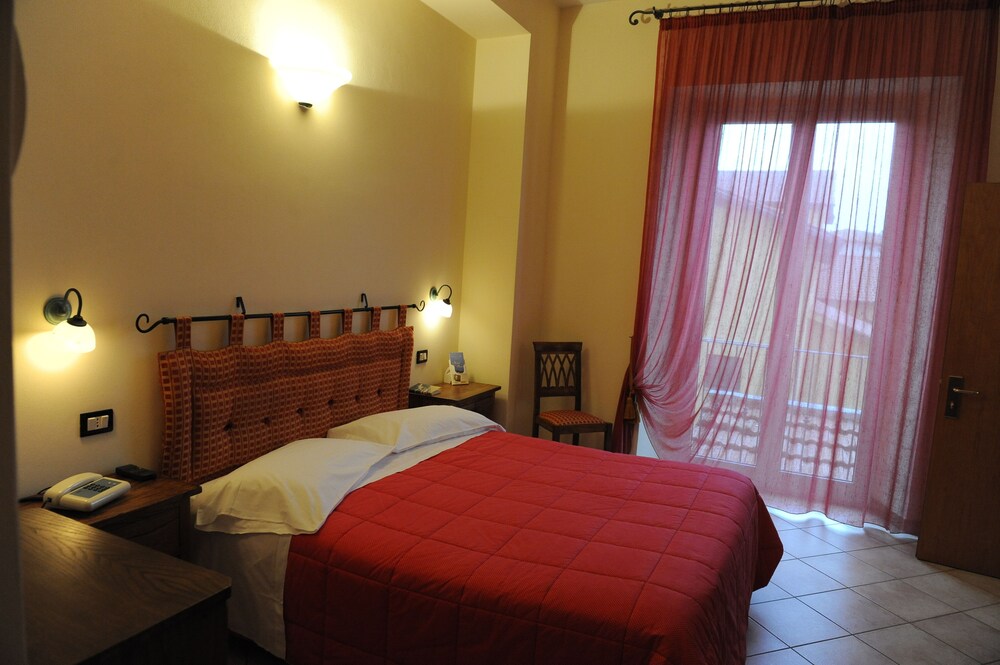 Hotel Rossi - carbon neutral hotel in Manciano